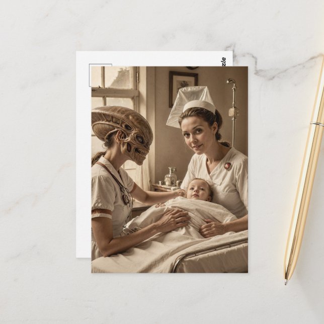 Cartão Postal Enfermeiro alienígena (Frente/Verso In Situ)