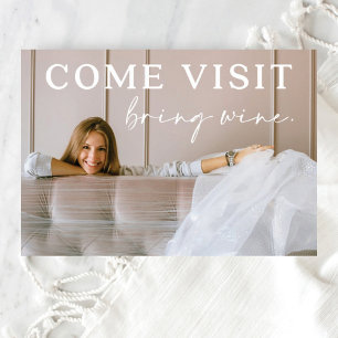 Cartão postal engraçado de anúncio de mudança com 