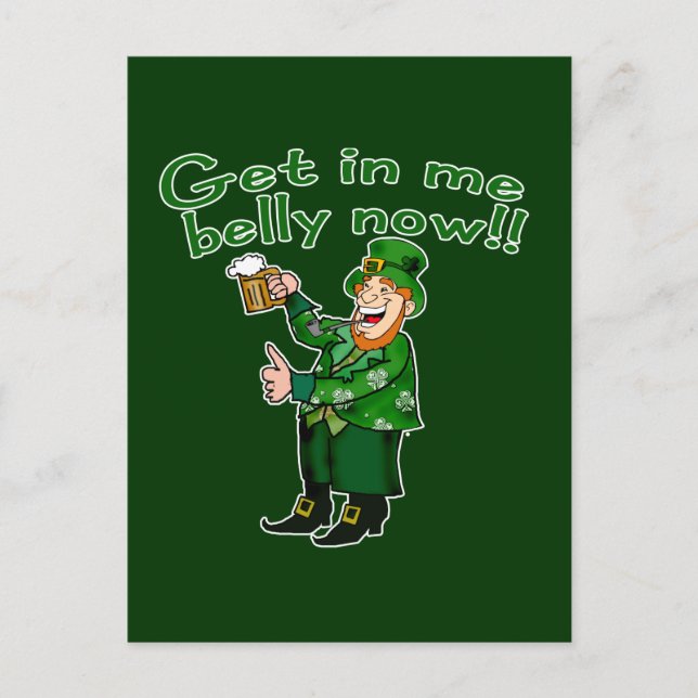 Cartão Postal Engraçado Leprechaun e Beer Tshirt para Ruas. (Frente)