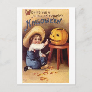 Cartão Postal Entretendo o garoto do Halloween com abóbora