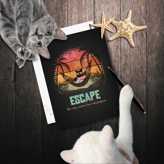Cartão Postal Escape tropical de Gato Legal e Sonhador (Daydreaming Cool Cat's Tropical Escape Postcard)