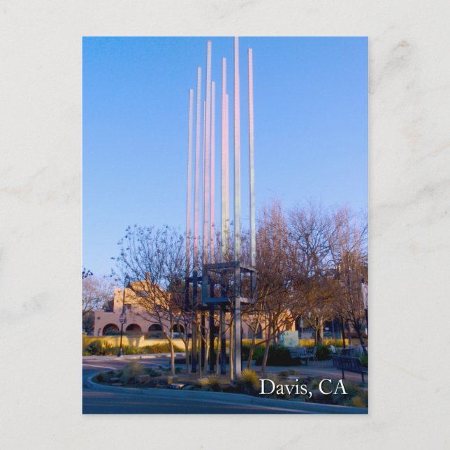 Cartão Postal Escultura da estação de trem Davis (Frente)