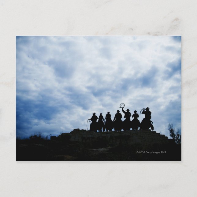 Cartão Postal escultura que lhe dá as boas-vindas a Dodge City K (Frente)