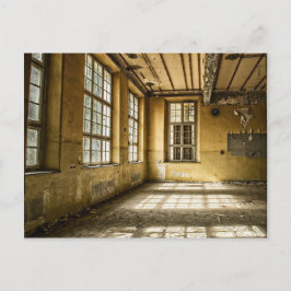 Cartão Postal Espaço Abandonado com placa de Posto do Windows Gr