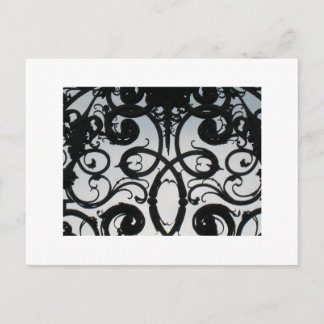 Cartão Postal Espirais do Portão Real contra o Céu Azul