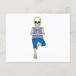 Cartão Postal Esqueleto em alongamento de yoga