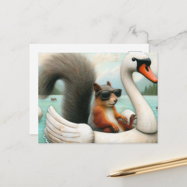 Cartão Postal Esquilo bonito em um Swan Floatie (Frente/Verso In Situ)