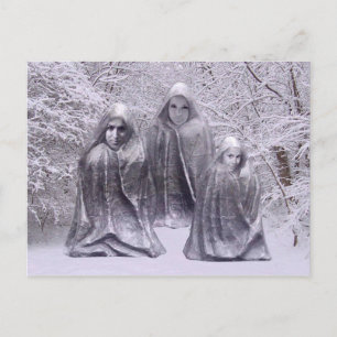 Cartão Postal Estatuetas no inverno