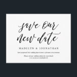 Cartão Postal Estética moderna, Salve nossa nova data, adiada<br><div class="desc">Este é o moderno design estético tematizado,  na fonte Preta,  o convite para Festa de casamento Reprogramado (adiado/adiado) (Salve nossa nova data). É a maneira perfeita e elegante de fazer o convite reprogramar o anúncio aos seus amigos e familiares.</div>