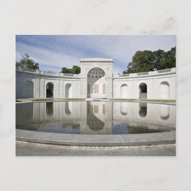 Cartão Postal EUA, VA, Arlington. Mulheres em Serviço Militar pa (Frente)