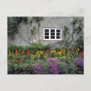 Cartão Postal Europa, Inglaterra, Teffont Magna. Flores enchem