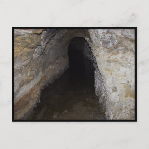 Cartão Postal Explorando Cavernas
