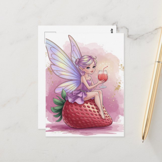 Cartão Postal Fada Com um Copo de Ponche de Morango Fantasia (Frente/Verso In Situ)