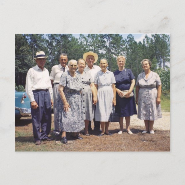 Cartão Postal Família Robinson (Mary & Children) (Frente)