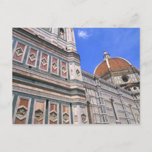 Cartão Postal Famosa Igreja Doumo em close-up em Florença, Itáli