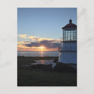 Cartão Postal Farol com Pavimento Perdido na Costa da Califórnia