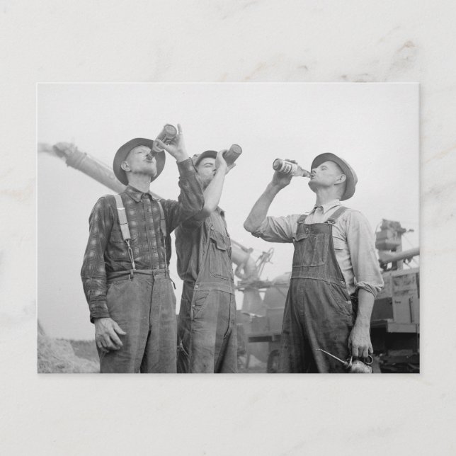 Cartão Postal Fazendeiros Bebendo Cerveja, 1941 (Frente)