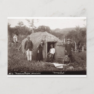 Cartão Postal Fazer Tappa, um pano nativo, c.1875 (foto sepia)