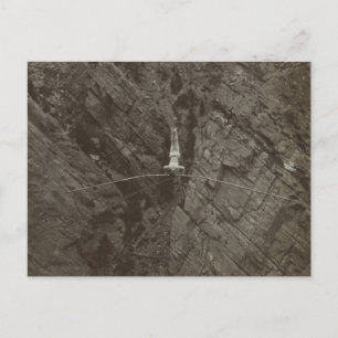 Cartão Postal Feat espetacular de Ivy Baldwin