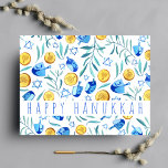 Cartão Postal Feliz Hanukkah Driedel Gelt Watercolor PERSONALIZA<br><div class="desc">Personalize este cartão adicionando seu próprio texto sobre o fundo bonito. Procure mais cores e designs no meu compro ou me avise se você quer algo personalizado. Obrigados para comprar comigo!</div>