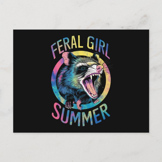 Cartão Postal Feral Girl Summer Ogambm Tie Dye Raccoon (Frente)