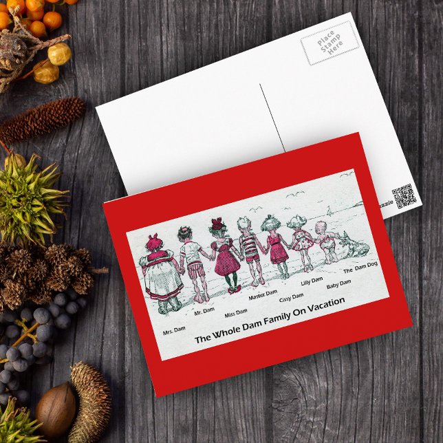 Cartão Postal Férias de Praia da Família Victoriana Engraçada (Funny vintage Victorian postcard the Whole Dam Family on vacation on white and red postcard.)
