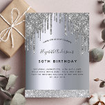 Cartão Postal Festa de aniversário de brilho de prata<br><div class="desc">Um convite moderno, na moda e glamouroso para a 50ª festa de aniversário (ou qualquer idade) da mulher. Um fundo metálico prateado com aparência falsa, pingado de cintilação prateada, aparência de pingar. O nome é escrito com um moderno script estilo escrito à mão preta. Personalize e adicione um nome, idade...</div>