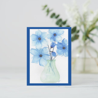Cartão Postal Flores azuis em placas de nota de vaso