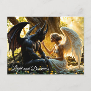 Cartão Postal Floresta mística de demônio branco preto