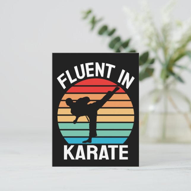 Cartão Postal Fluente em Karate Engraçado Karate (Em pé/Frente)
