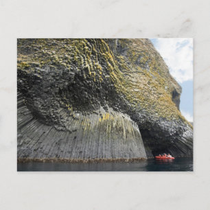 Cartão Postal Formação de basalto de Columnar, Ilha de Akun, Ala