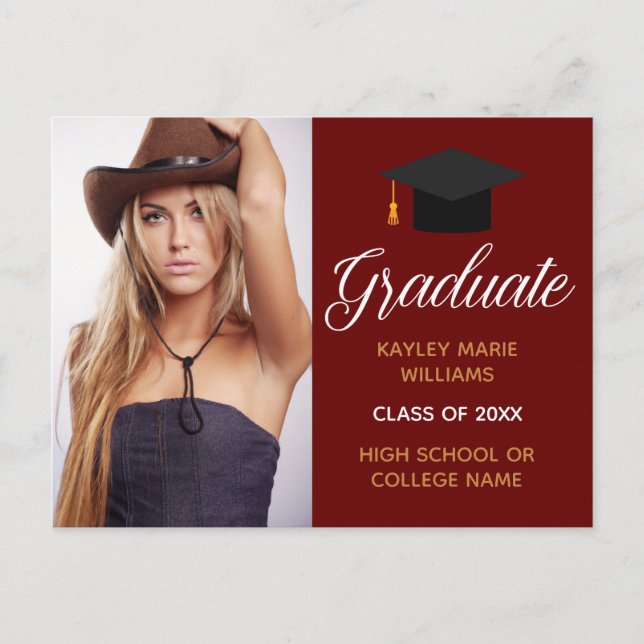 Cartão Postal Formando Burgundy Red Graduation Photo Chic 2023 (Frente)