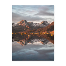 Foto da paisagem das montanhas da Noruega