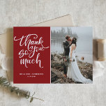 Cartão Postal Foto de casamento com a letra vermelha<br><div class="desc">Envie obrigados para a família e amigos com este obrigado de fotos personalizável que você postais. Apresenta a moderna letra de mão com um fundo vermelho. Personalize adicionando sua foto e detalhes. Este obrigado fotográfico que você faz com cartão postal é perfeito para casamentos,  graduações,  aniversários e outros eventos.</div>