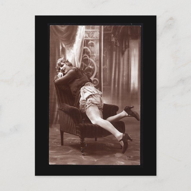 Cartão Postal Foto de menina escalada Vintage (Frente)