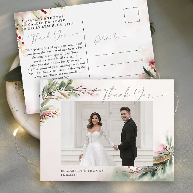Cartão Postal Foto do casamento romântico no Natal do inverno Ob (winter christmas wedding bridal shower thank you postcard greenery botanical berries red green gold )