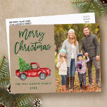 Cartão Postal Foto do Kraft Brush Script Vintage Truck Natal<br><div class="desc">Kraft Green Brusch Script Watercolor Vintage Red Truck com Árvore de Natal - Cartão-postal da Família Feliz de Natal</div>