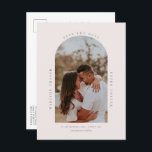 Cartão Postal Foto minimalista de arco moderno Salve a data<br><div class="desc">Convide convidados para o seu casamento com este simples e moderno personalizável para salvar o convite de data. A foto no cartão pode ser mudada para a sua. Isto exceto o convite de data é perfeito para qualquer estação.</div>