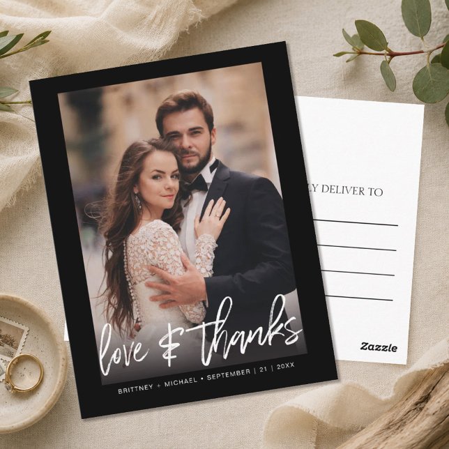 Cartão Postal Foto Preta, Com Letra Mão, Obrigado (Send a sophisticated and budget-friendly note of appreciation with this modern black thank you.)