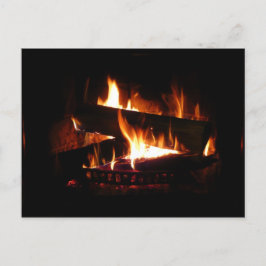 Cartão Postal Fotografia da cena de inverno quente em lareira