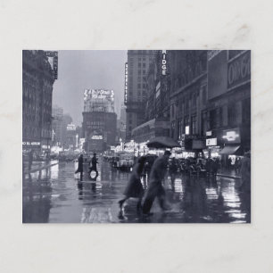 Cartão Postal FOTOGRAFIA: NYC dos anos 40 na chuva