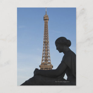 Cartão Postal França, Paris, Estátua de mulheres em frente