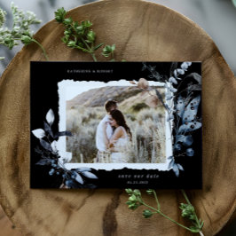 Cartão Postal Frosty Winter Floral Save the Date Postcard