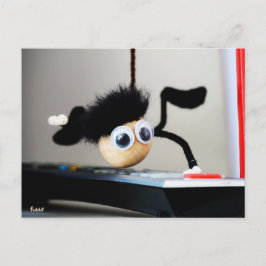 Cartão Postal Fubby hangend als de scene van Tom Cruise.