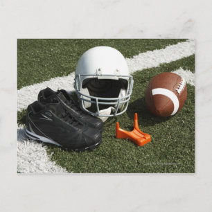 Cartão Postal Futebol, capacete de futebol, tenda e calçados sob