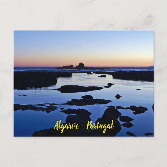 Cartão Postal Gale Beach ao anoitecer em Albufeira, Algarve. Por (Frente)
