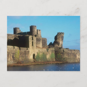 Cartão Postal Gales - castelo de Caerphilly, com uma vista da