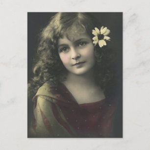 Cartão Postal Garota Doce Com Flor