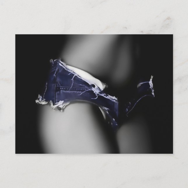 Cartão Postal Garota glamour posando em calções de jeans, corpo  (Frente)