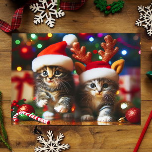 Cartão Postal Gatinhos bonitos com Papai Noel e chapéus de rena 